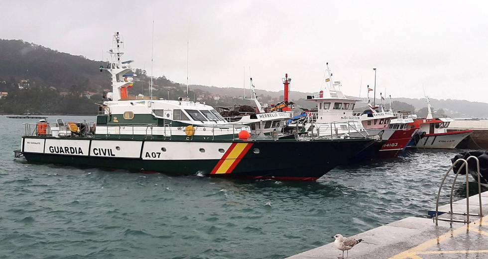 Υποβρύχιο γεμάτο κοκαΐνη αναχαιτίστηκε ανοικτά των ισπανικών ακτών (Video/Photo) - Media