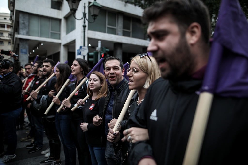 Τα υπόλοιπα τα παραλείπουμε από αηδία!  - Media