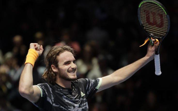 Θρίαμβος Τσιτσιπά, υπόκλιση Φέντερερ - Την Κυριακή στον τελικό του ATP Finals ο Έλληνας τενίστας - Media