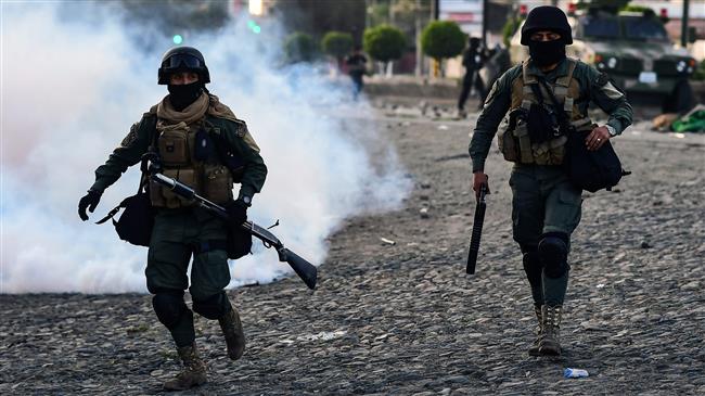 Βολιβία: Τρεις νεκροί σε επιχείρηση εκκένωσης αποκλεισμένου διυλιστηρίου - Δεκάδες υποστηρικτές του Μοράλες τραυματίες - Media