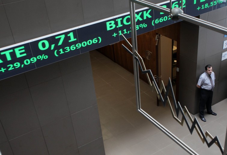 Επαναπροσεγγίζει τις 900 μονάδες το Χ.Α. - Media