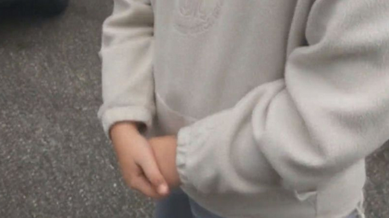 Σοκάρει ο μαθητής στους Αμπελόκηπους: Με απειλούσε ότι θα σκότωνε τη μητέρα μου (Video) - Media