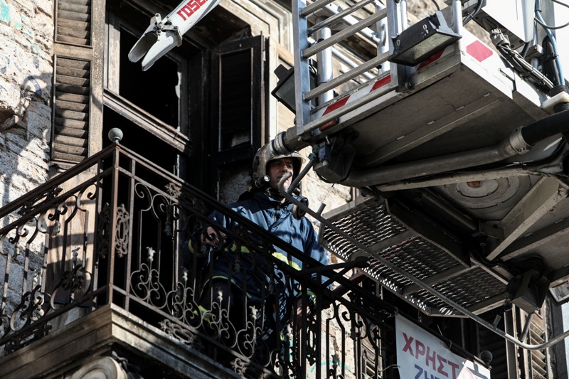 Μια σύλληψη για την πυρκαγιά στο εγκαταλελειμμένο κτίριο της Ερμού - Media