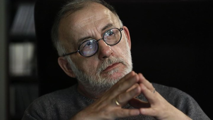 Οικογένεια Θ. Μικρούτσικου: Αντί για στέφανα, χρήματα στα ασυνόδευτα προσφυγόπουλα - Media