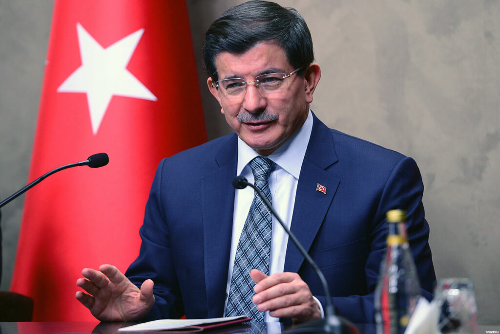 Ο Νταβούτογλου ιδρύει το Κόμμα του Μέλλοντος - Ανησυχία σε Ερντογάν και AKP - Media