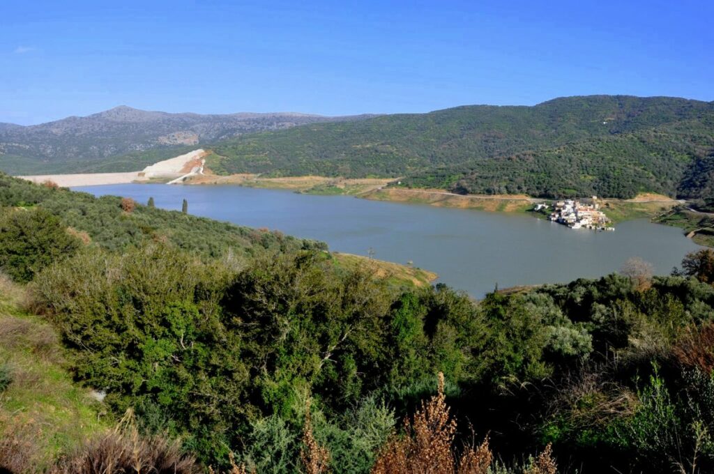 Γέμισε νερό το φράγμα του Αποσελέμη στην Κρήτη - Media