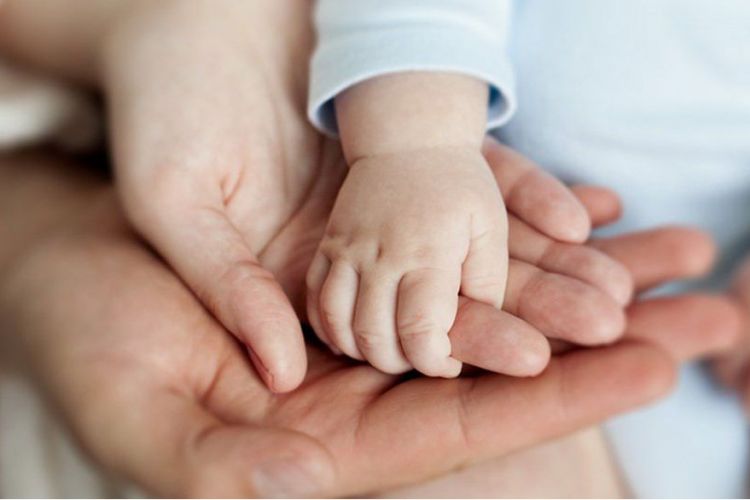 Γιατί τα Χριστούγεννα γεννιούνται τα λιγότερα μωρά από κάθε άλλη μέρα του χρόνου - Media