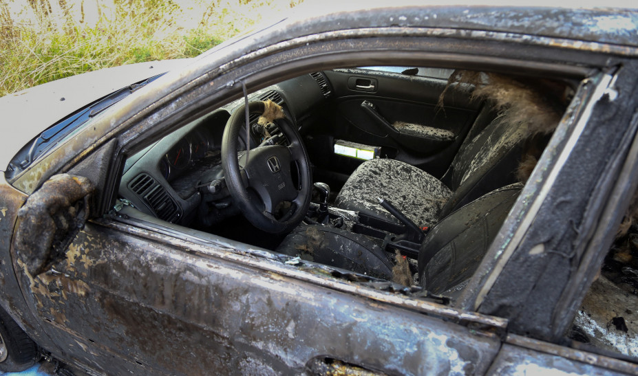 Άγνωστοι έκαψαν το αυτοκίνητο της διευθύντριας του ψυχιατρείου του Κορυδαλλού - Media
