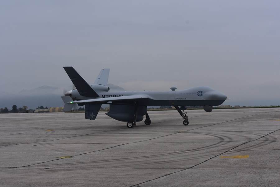 Λάρισα: Παρουσιάστηκε το πρώτο drone της Πολεμικής Αεροπορίας (Photos|Video) - Media