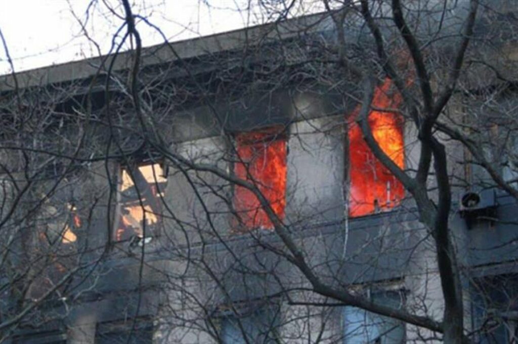 Φωτιά σε ουκρανική φοιτητική εστία: Απελπισμένοι φοιτητές πηδούσαν από τα παράθυρα - 1 νεκρός, 29 τραυματίες (Video) - Media