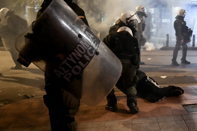 ΣΥΡΙΖΑ για αστυνομική καταστολή: Η κυβέρνηση της ΝΔ έχει την πλήρη ευθύνη για τις εικόνες ντροπής - Media