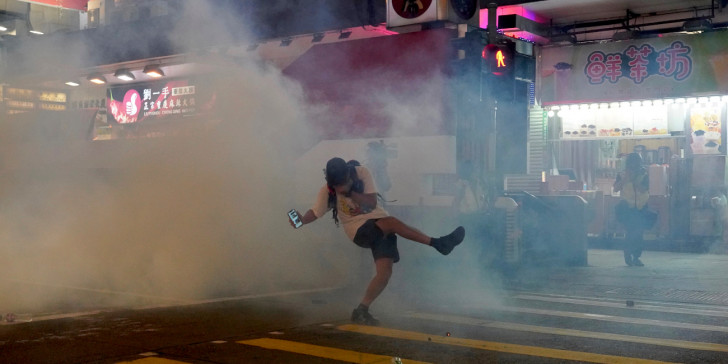 Χονγκ Κονγκ: Νέες Διαδηλώσεις, παρά τα δακρυγόνα  - Media