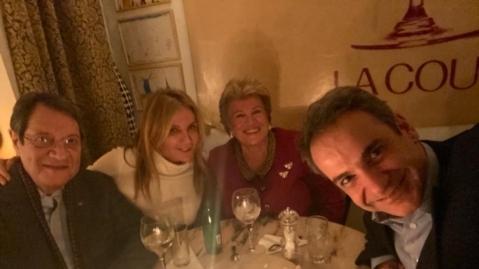 Σε εστιατόριο της Αθήνας δείπνησαν τα ζεύγη Μητσοτάκη - Αναστασιάδη - Media