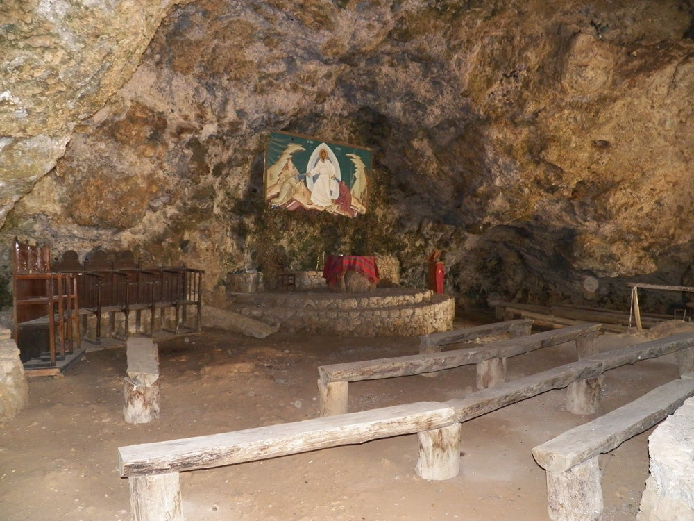 Χανιά: Στο σπήλαιο του Αγίου Ιωάννη του ερημίτη, η λειτουργία των Χριστουγέννων - Media