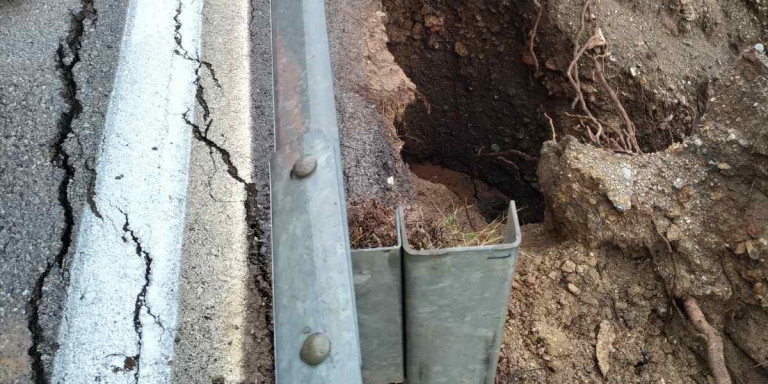 Κακοκαιρία «Ζηνοβία»: Κατολίσθηση και καθίζηση στην Κω από τη νεροποντή (Video) - Media