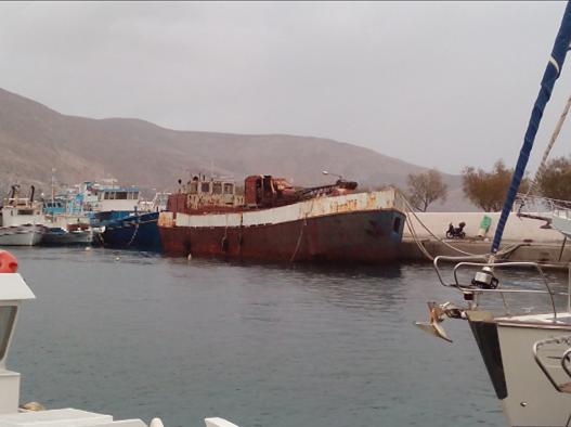 Κάλυμνος: Βυθίστηκε εγκαταλελειμμένο μότορσιπ στο λιμάνι (Video) - Media