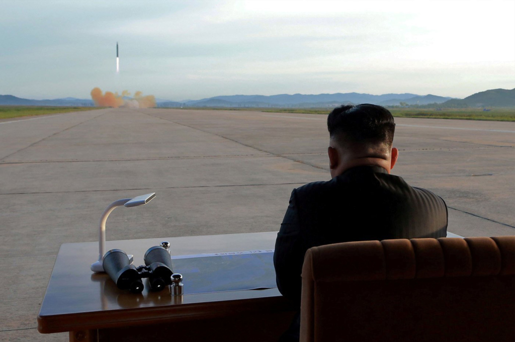 Η Βόρεια Κορέα «βρυχάται»: «Επιτυχημένη πολύ σημαντική δοκιμή» νέου πυραύλου - Media