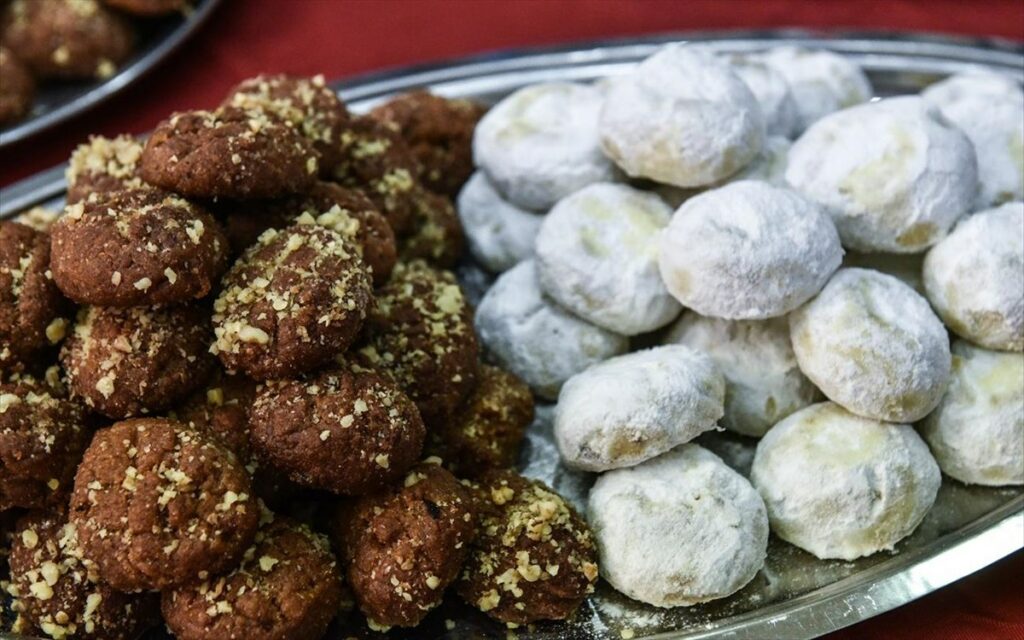 Πόσο πρέπει να περπατήσετε για να κάψετε ένα μελομακάρονο - Media