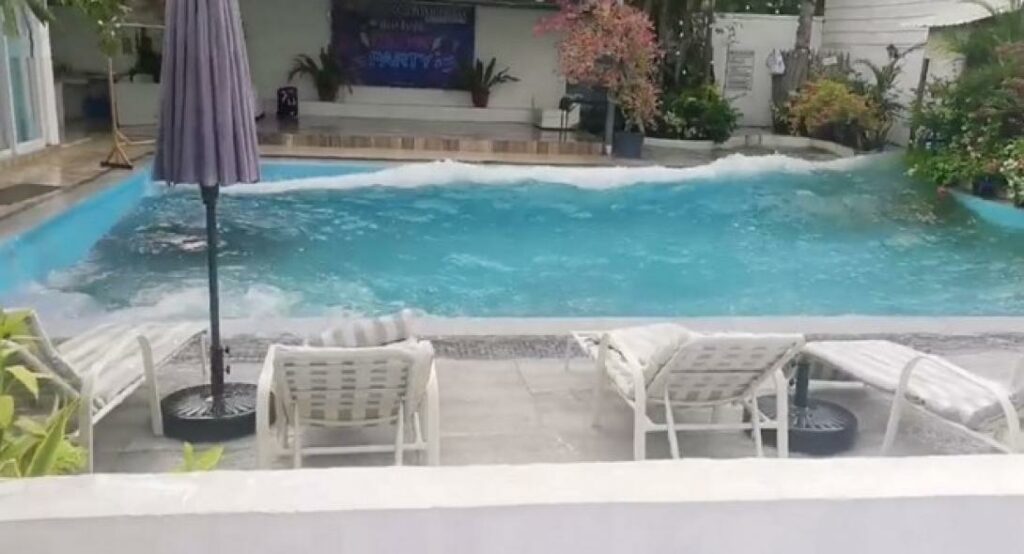 Ο σεισμός στις Φιλιππίνες προκάλεσε... κύματα σε πισίνα! (Video) - Media