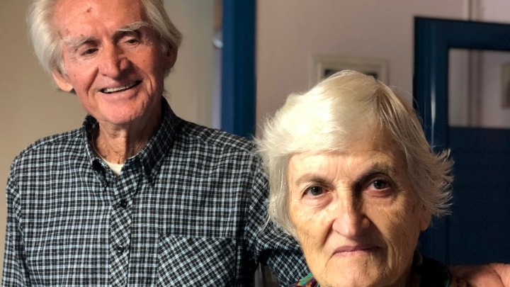Ο Γιώργος και η Κίρκη - Ένας έρωτας 65 χρόνων στο ερημικό νησί του Ιονίου Καστό - Media