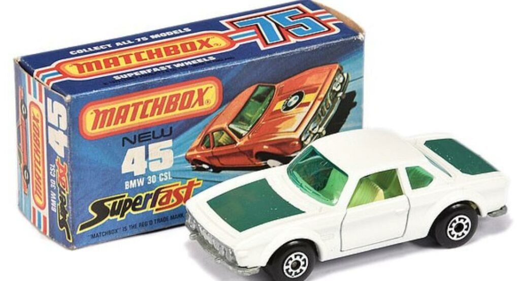 Η γιαγιά του δεν τον άφηνε να βγάλει τα αυτοκινητάκια Matchbox από τα κουτιά τους - Τα πούλησε 300.000 ευρώ! (Photo) - Media