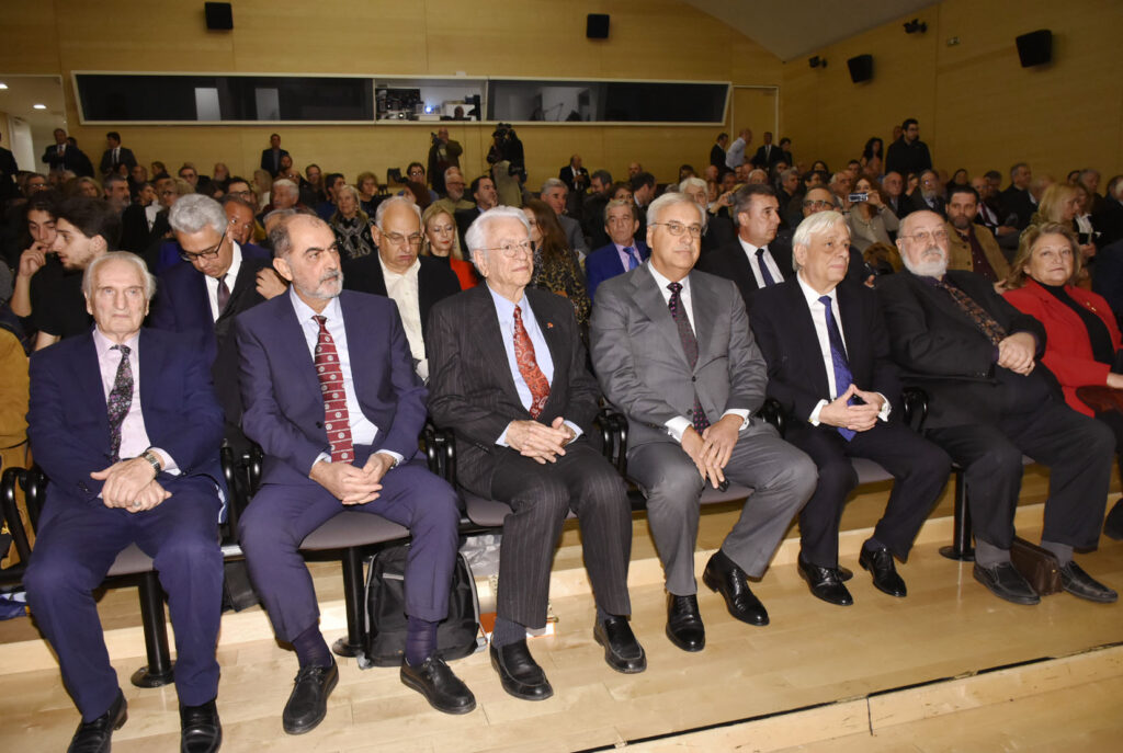 Ο «Επίλογος» γιόρτασε τα 28α γενέθλιά του  - Media