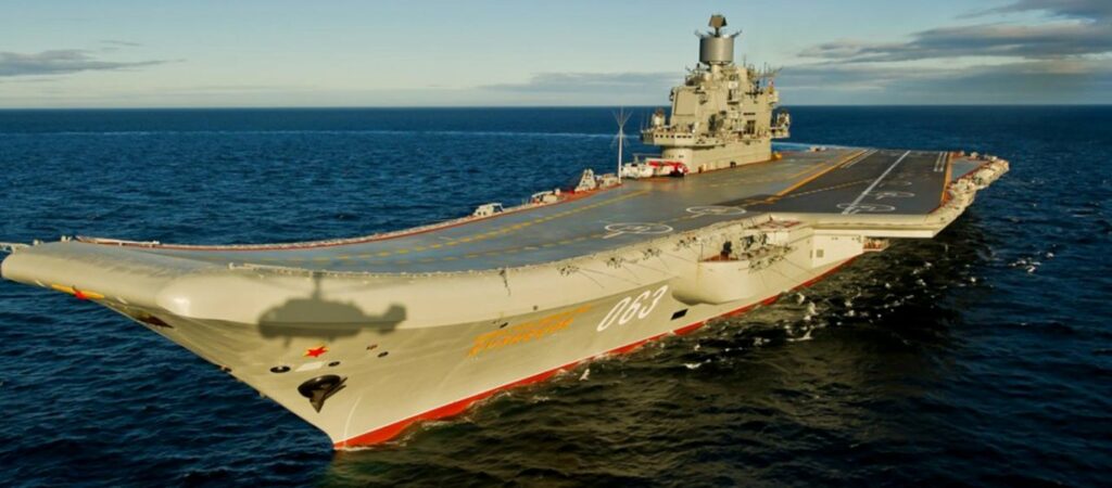 Πυρκαγιά στο μοναδικό αεροπλανοφόρο της Ρωσίας «Ναύαρχος Κουζνετσόφ» - Media