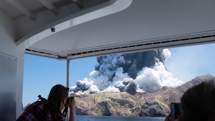 Νέα Ζηλανδία: Στους 19 πλέον οι νεκροί της ηφαιστειακής έκρηξης - Άλλοι 24 νοσηλεύονται σε κρίσιμη κατάταση - Media