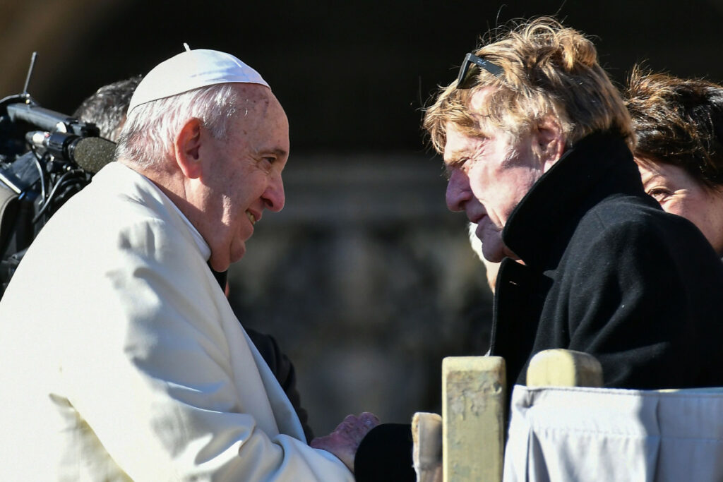 «Θαυμαστής» του Πάπα ο Ρέντφορντ - «Θερμή» συνάντηση στο Βατικανό (Photos/Video) - Media