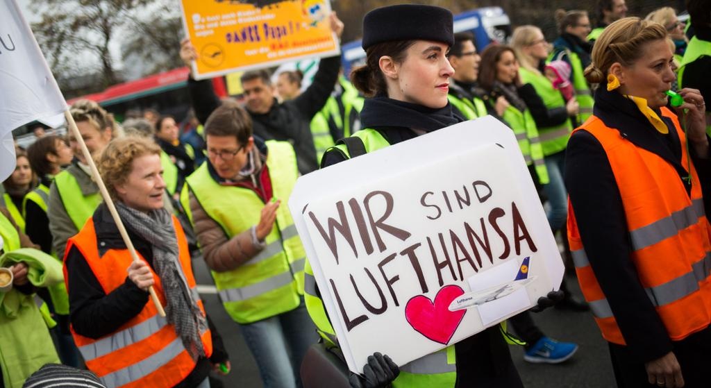 Γερμανία: Προς απεργιακές κινητοποιήσεις οι εργαζόμενοι στη Lufthansa - Media
