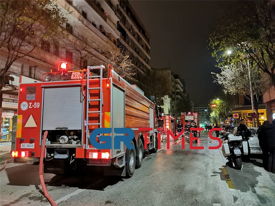 Θεσσαλονίκη: Παραλίγο τραγωδία με φωτιά σε διαμέρισμα - Ήταν μόνα τους δύο παιδιά (Photos/Video) - Media