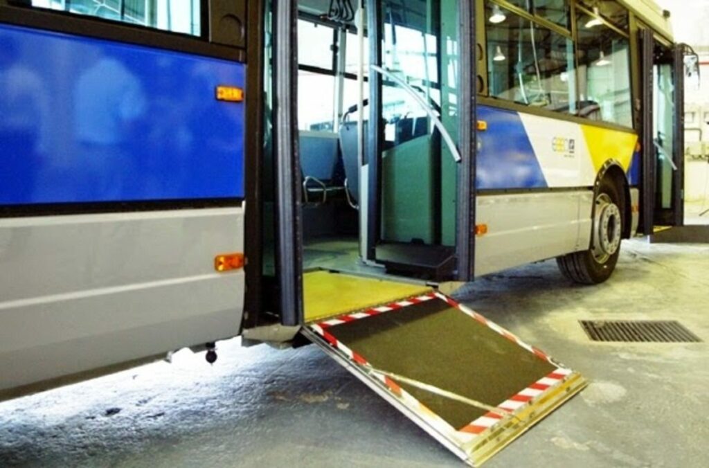 ΟΑΣΑ: Τοποθετεί μπάρες για ΑμεΑ σε 190 στάσεις  - Media