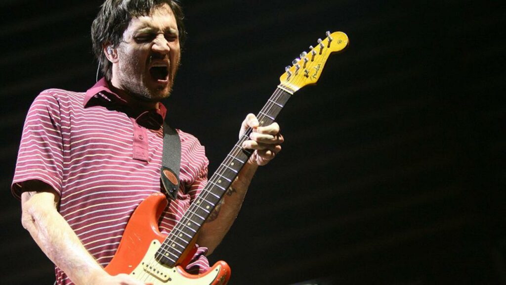Έκπληξη: Ξανά στους Red Hot Chili Peppers ο Τζον Φρουσιάντε - Media