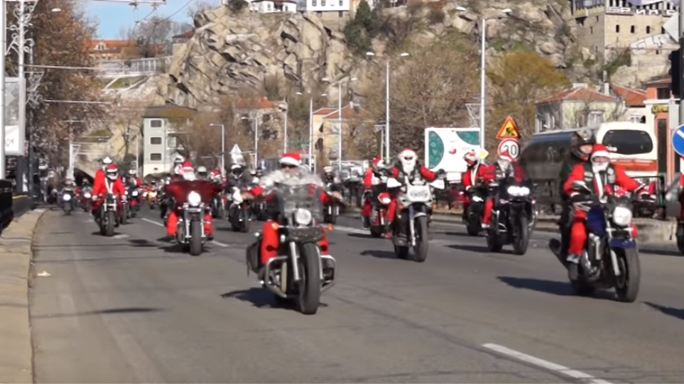 Βουλγαρία: Άγιοι Βασίληδες μοτοσικλετιστές για καλό σκοπό (Video) - Media