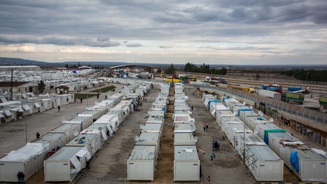 Γερμανός αναλυτής: Κόλαση η Ελλάδα για τους πρόσφυγες - Η Τουρκία τους παρέχει πολύ καλύτερες συνθήκες - Media