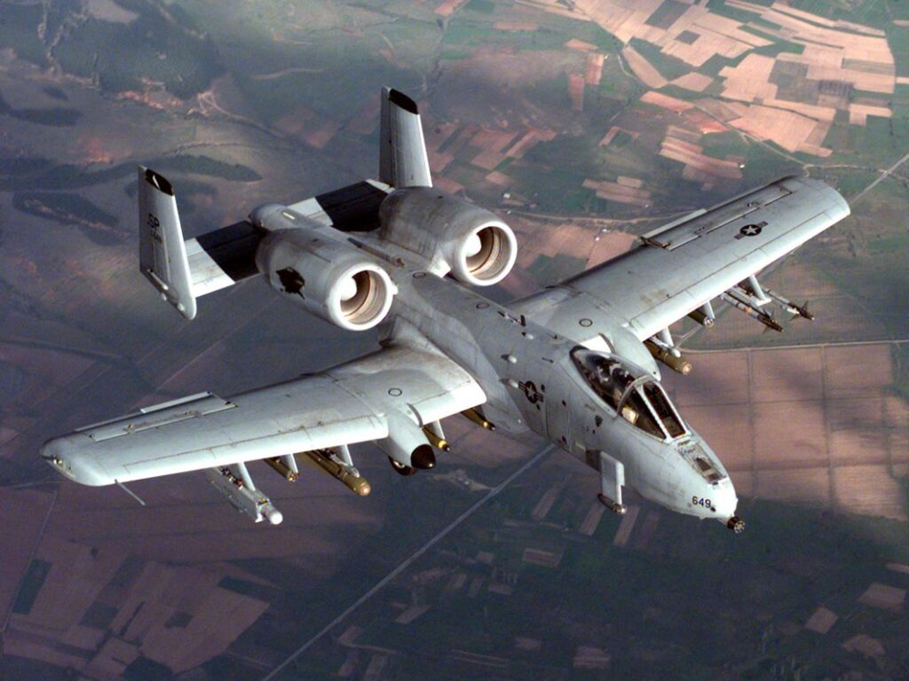 A-10 «Warthog»: Αντί να... συνταξιοδοτηθεί, το θρυλικό αεροσκάφος αναβαθμίζεται (Photos) - Media