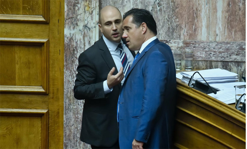 «Φτήνια»: Τι απαντούν Μπογδάνος-Άδωνις στον Φοίβο Δεληβοριά  - Media