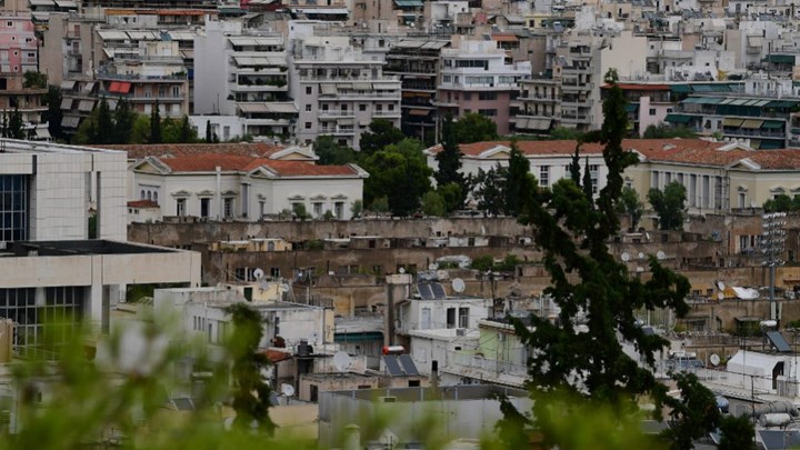 O κορωνοϊός βάζει σε... καραντίνα τις υψηλές τιμές των ακινήτων - Πώς θα κινηθούν ενοίκια και πωλητήρια (Πίνακες) - Media