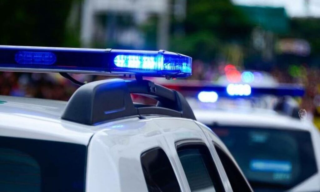 ΗΠΑ: Απέλυσαν αστυνομικούς που έκαναν σεξ στην τουαλέτα του τμήματος (Photos) - Media
