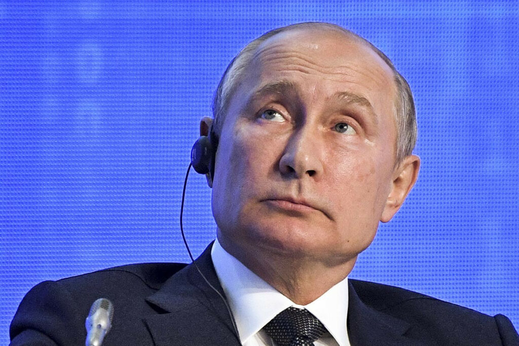 Ρωσία: Ο Πούτιν ζητά συνταγματικές αλλαγές για να αποδυναμώσει τον διάδοχό του - Media