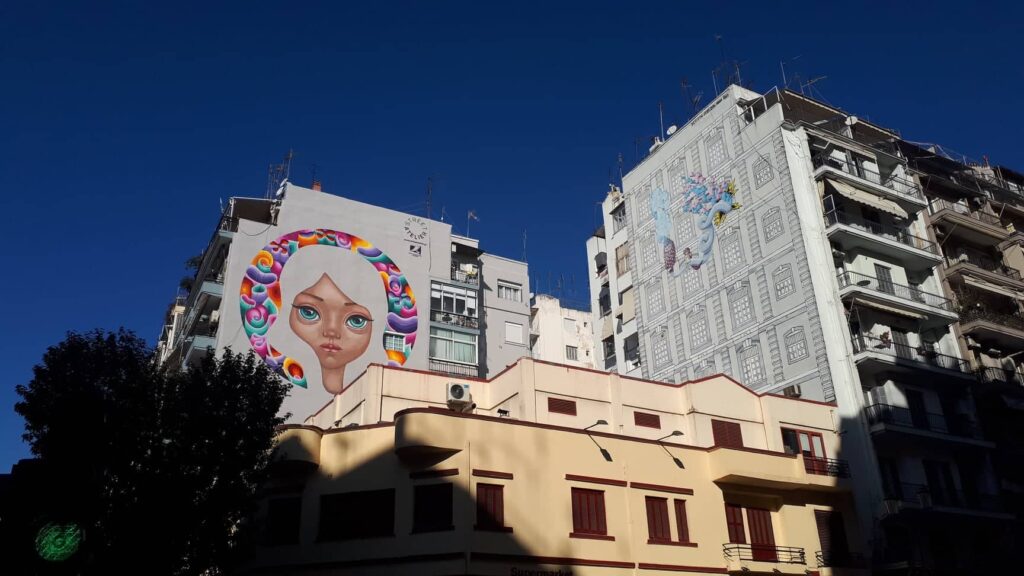 Το μελαγχολικό αλλά πανέμορφο γκράφιτι που έκανε αίσθηση στη Θεσσαλονίκη (Photos) - Media