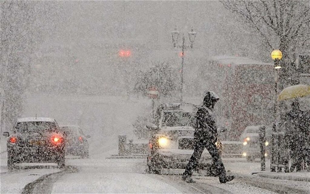 Meteo: Χιονοπτώσεις στην Αττική και ισχυρά φαινόμενα στην Εύβοια και στην Κρήτη - Media