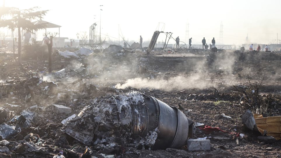 Στο φως νέο βίντεο: Δυο ιρανικοί πύραυλοι πλήττουν το ουκρανικό αεροσκάφος - Media