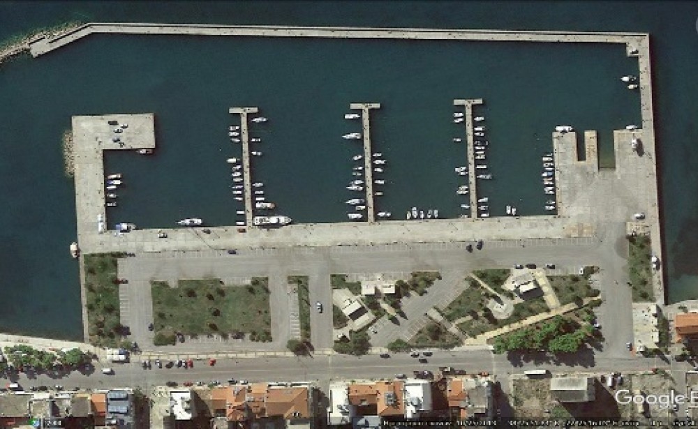 Ο όμιλος Κυριακούλη μοναδικός υποψήφιος για την Μαρίνα Ιτέας - Media