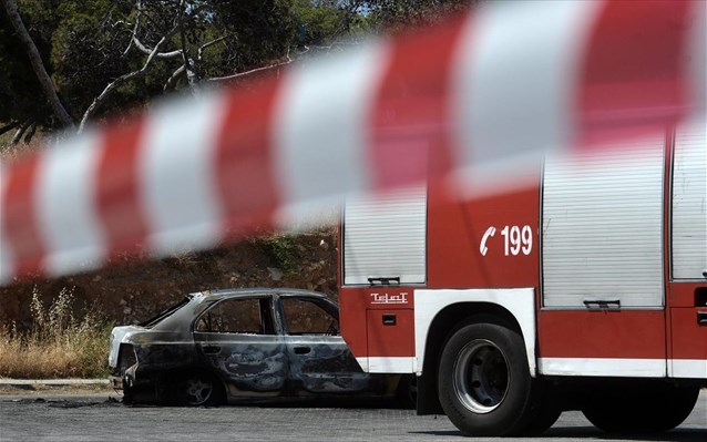 Συναγερμός στη Πυροσβεστική από μπαράζ εμπρηστικών επιθέσεων σε αυτοκίνητα - Media