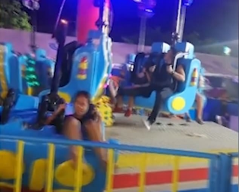 Τρόμος σε λούνα παρκ: Έσπασε καρουσέλ και τραυμάτισε κόσμο (Video) - Media