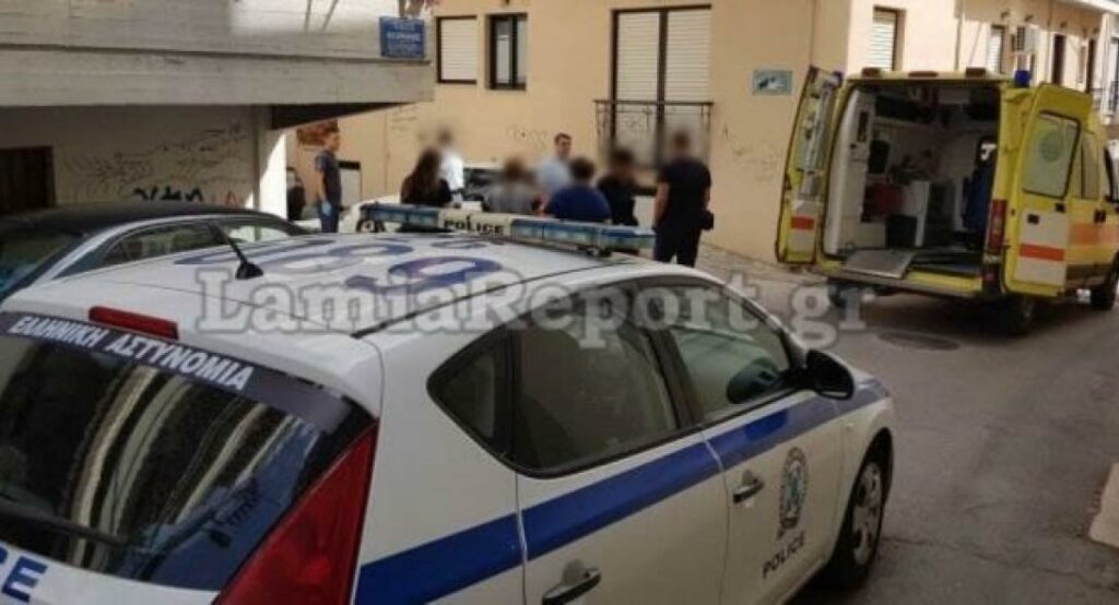 Αταλάντη: Ταξιτζής περίμενε πελάτισσα να κατέβει από το σπίτι, αλλά αυτή είχε πεθάνει - Media