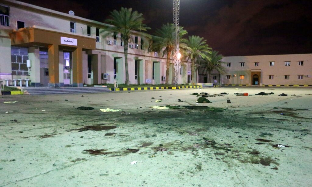 Λιβύη: Σφαγή από βομβαρδισμό σε στρατιωτική σχολή - Τον Χαφτάρ κατηγορεί η Τρίπολη - Media