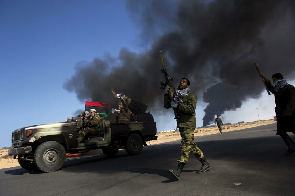 Λιβύη: Ο στρατάρχης Χάφταρ επιτίθεται με πυροβολικό στην πρωτεύουσα Τρίπολη - Media