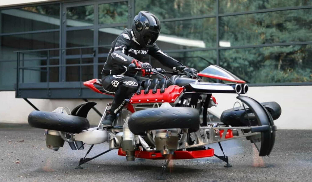 «Moto Volante»: Η ιπτάμενη μηχανή δικιά σας με μισό εκατ. ευρώ (Photo | Video) - Media